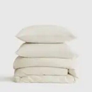 NWOT - Quince 100% Organic Cotton Luxe Honeycomb Duvet Cover Set - King